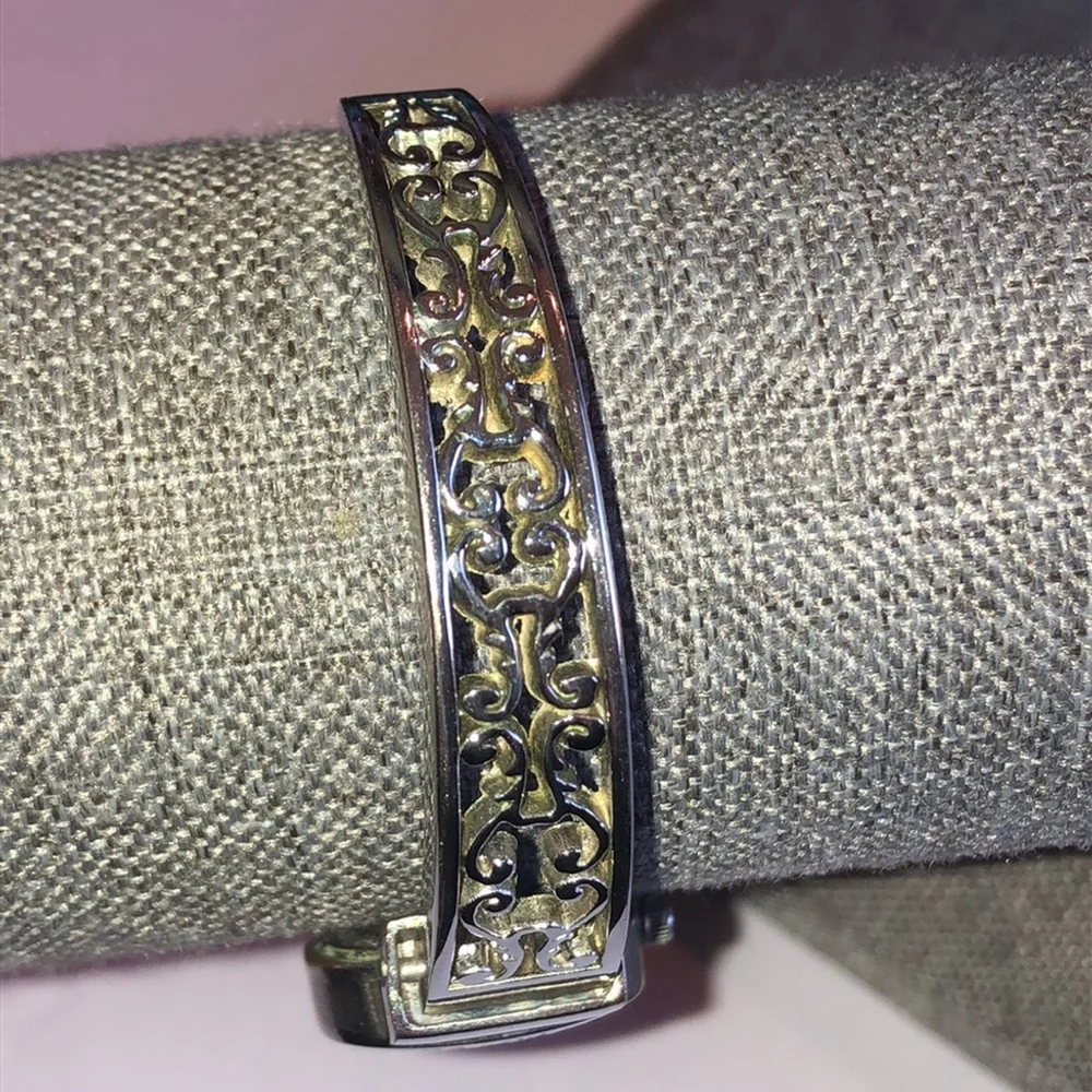 Silver Tone Floral Cutout Band Retro Boho Watch Wristwatch - Picture 4 of 8